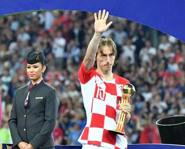 斯帕莱蒂：卡巴尔像一匹马有力量，能反复进行高强度百米冲刺（斯帕莱蒂：卡巴尔如骏马般强壮，可反复完成高强度百米冲刺）