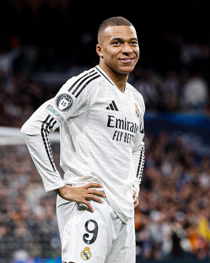 每体：从昔日失意到国家队7号，费兰走出阴霾成关键先生