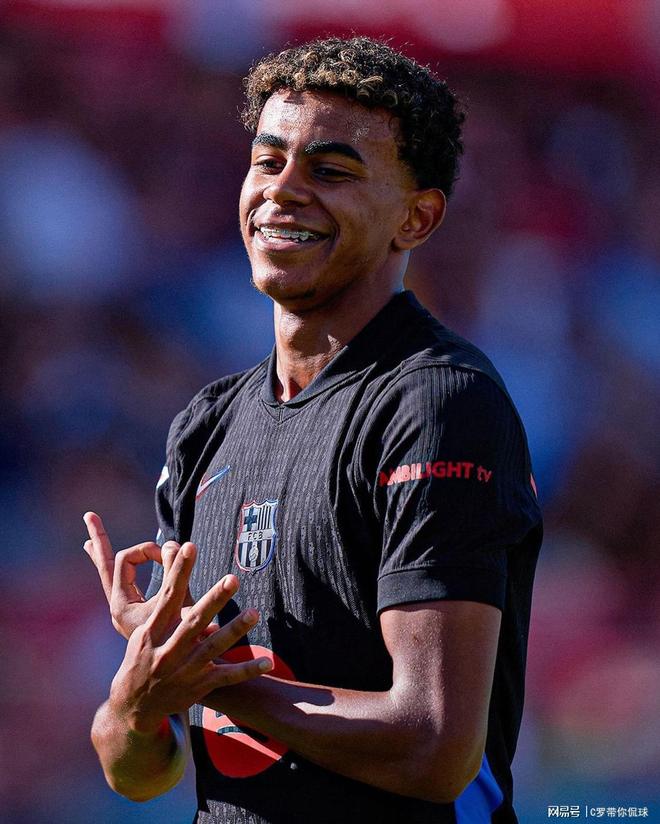 多纳鲁马：没想到能在英超发挥这么好，我很高兴能为瓜帅踢球（多纳鲁马：没料到自己在英超表现如此出色，为瓜迪奥拉效力让我很开心）