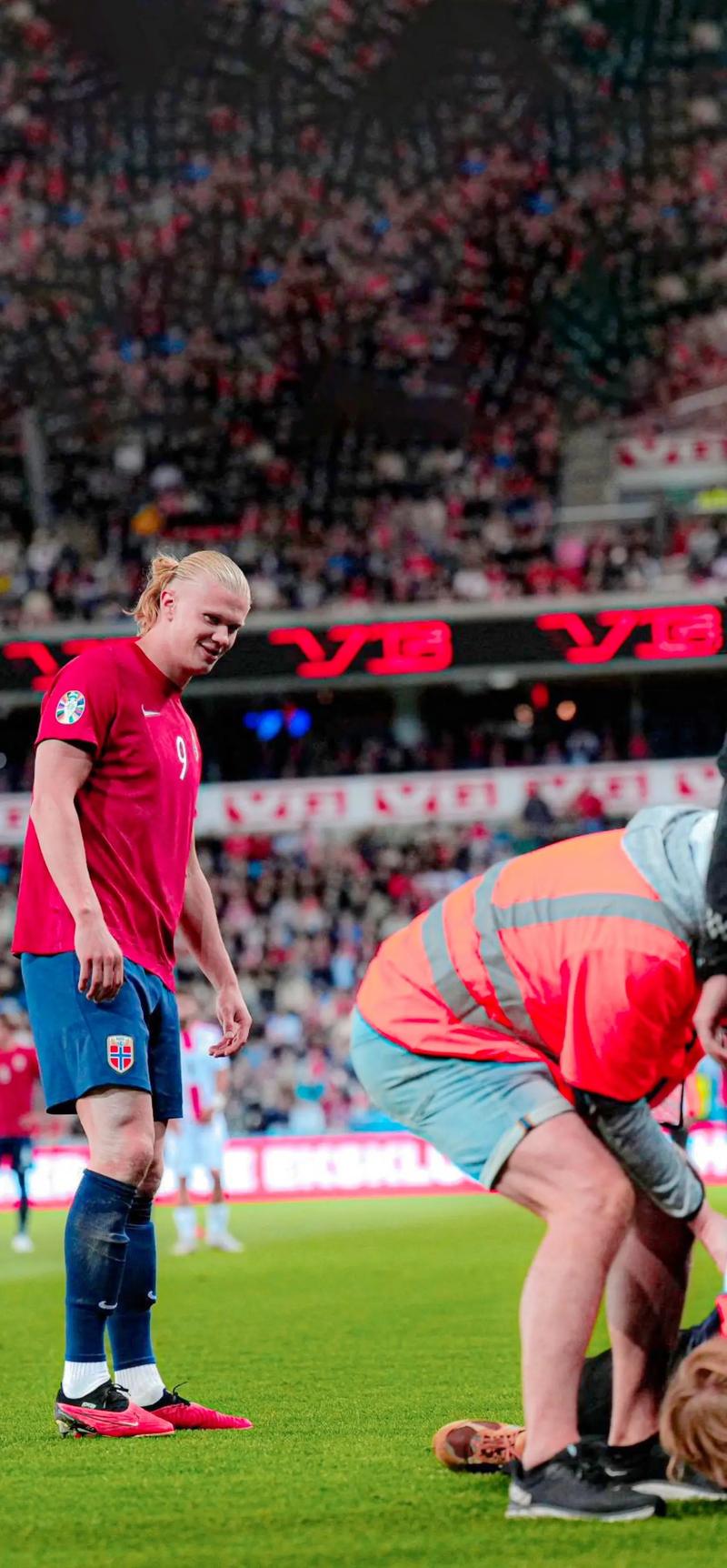 考察梯队小将，浙江队主帅卡内达现场观战浙江全运会比赛