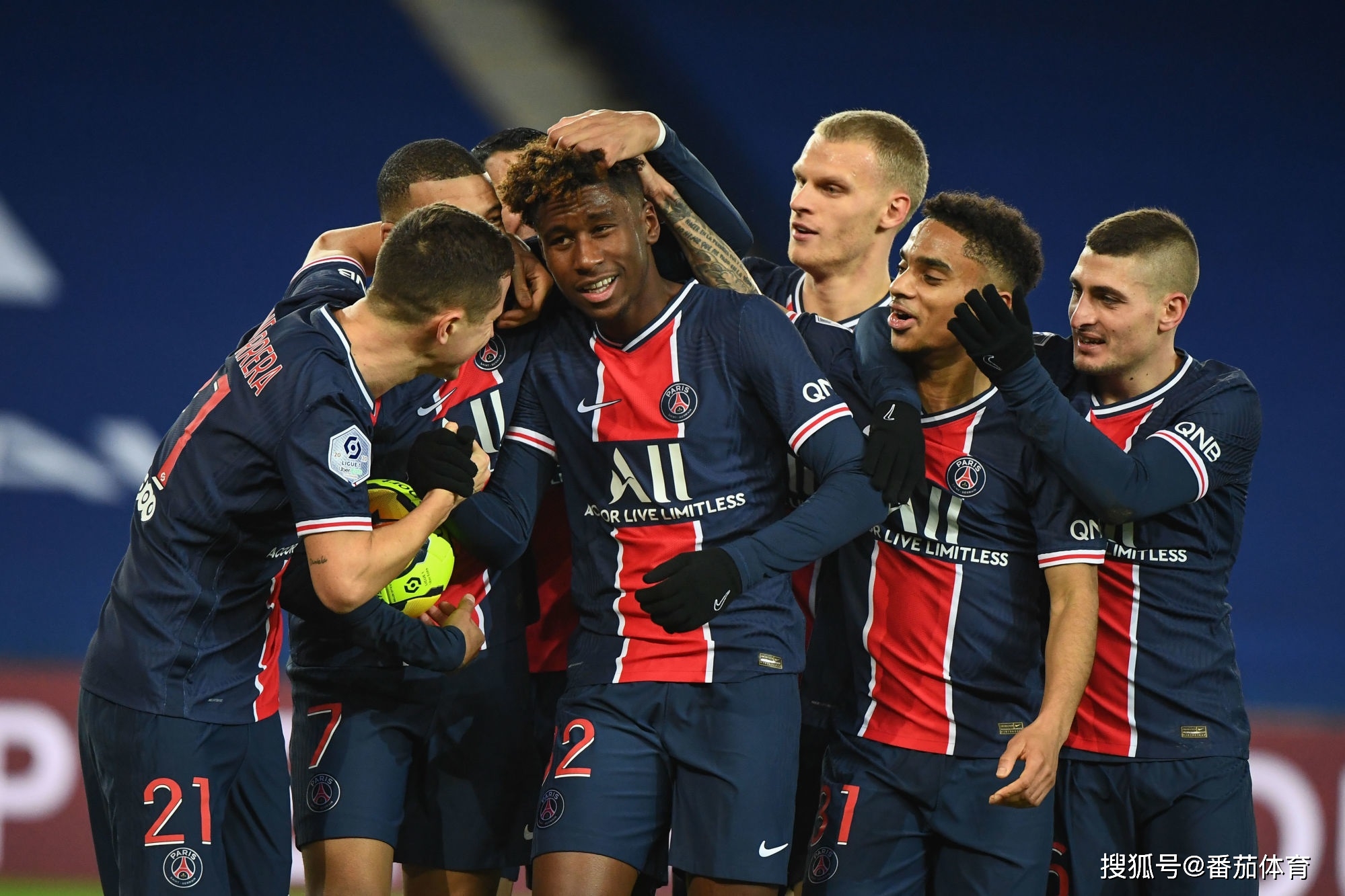 丹麦后卫：过去两场比赛太可笑了，我现在不知道该说什么（丹麦后卫：最近两战太离谱了，我已无言以对）