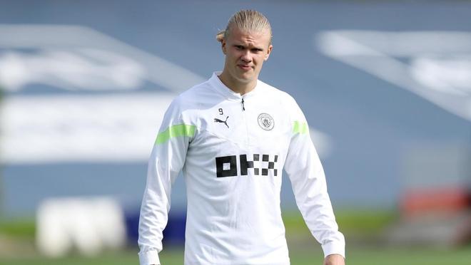 比利亚雷亚尔欧冠六场1平5负排倒数第二，但在西甲暂列第三位（比利亚雷亚尔欧冠6战1平5负居倒数第二，西甲却暂列第三位）