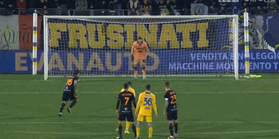 FIFA：加大力度打击网络辱骂，列入黑名单后将被禁止购票（FIFA加码打击网络暴力：黑名单人员将被禁购门票）