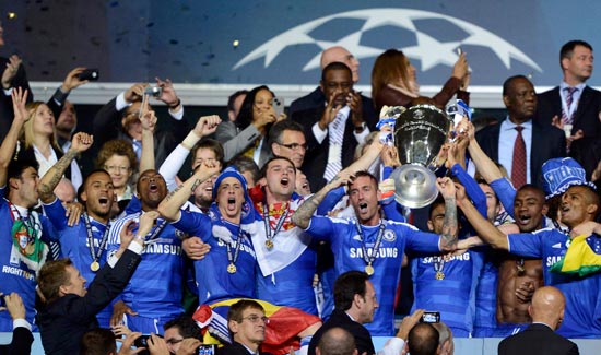 巴萨梅西关键助攻助力进球