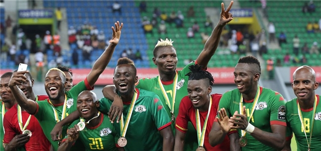 英超最快百球纪录！哈兰德为英超立新标（哈兰德刷新英超百球速度纪录，树立联赛新标杆）