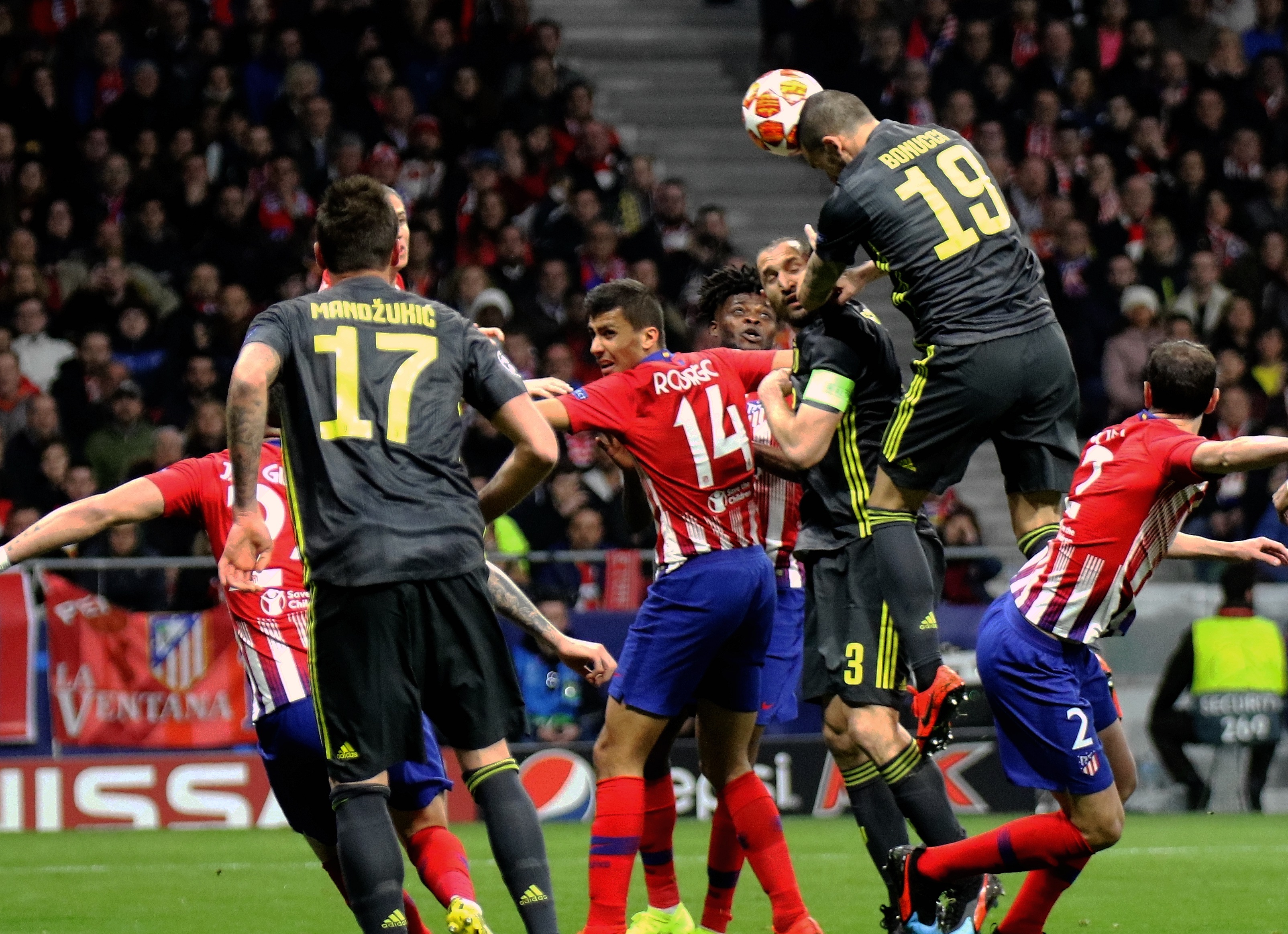 久保建英：赢巴西后俱乐部队友开玩笑问我赢球是不是纯属意外