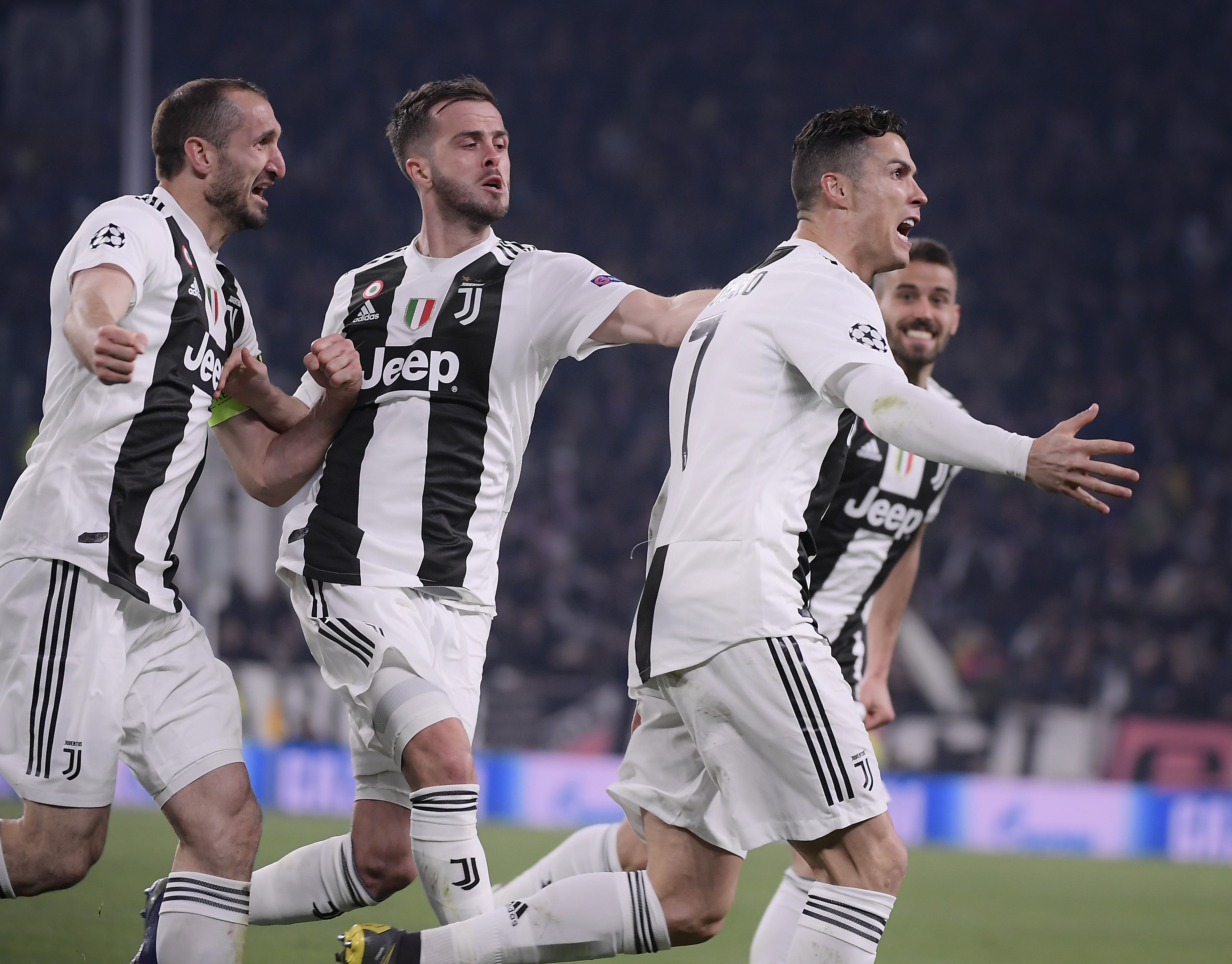 西甲前瞻：塞维利亚多人缺席铁卫因伤落泪，奥维耶多5场球荒（西甲前瞻：塞维利亚伤兵满营铁卫伤退落泪，奥维耶多陷入五场进球荒）