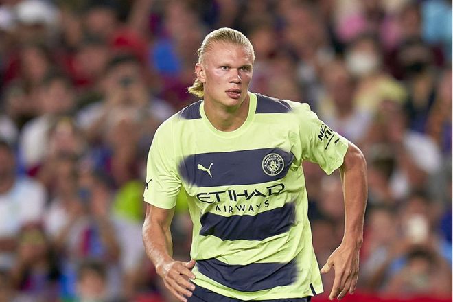 米兰女排以3-0击败贝加莫，艾格努砍25分MVP，展现统治力，整体配合出色，展现冠军底蕴。