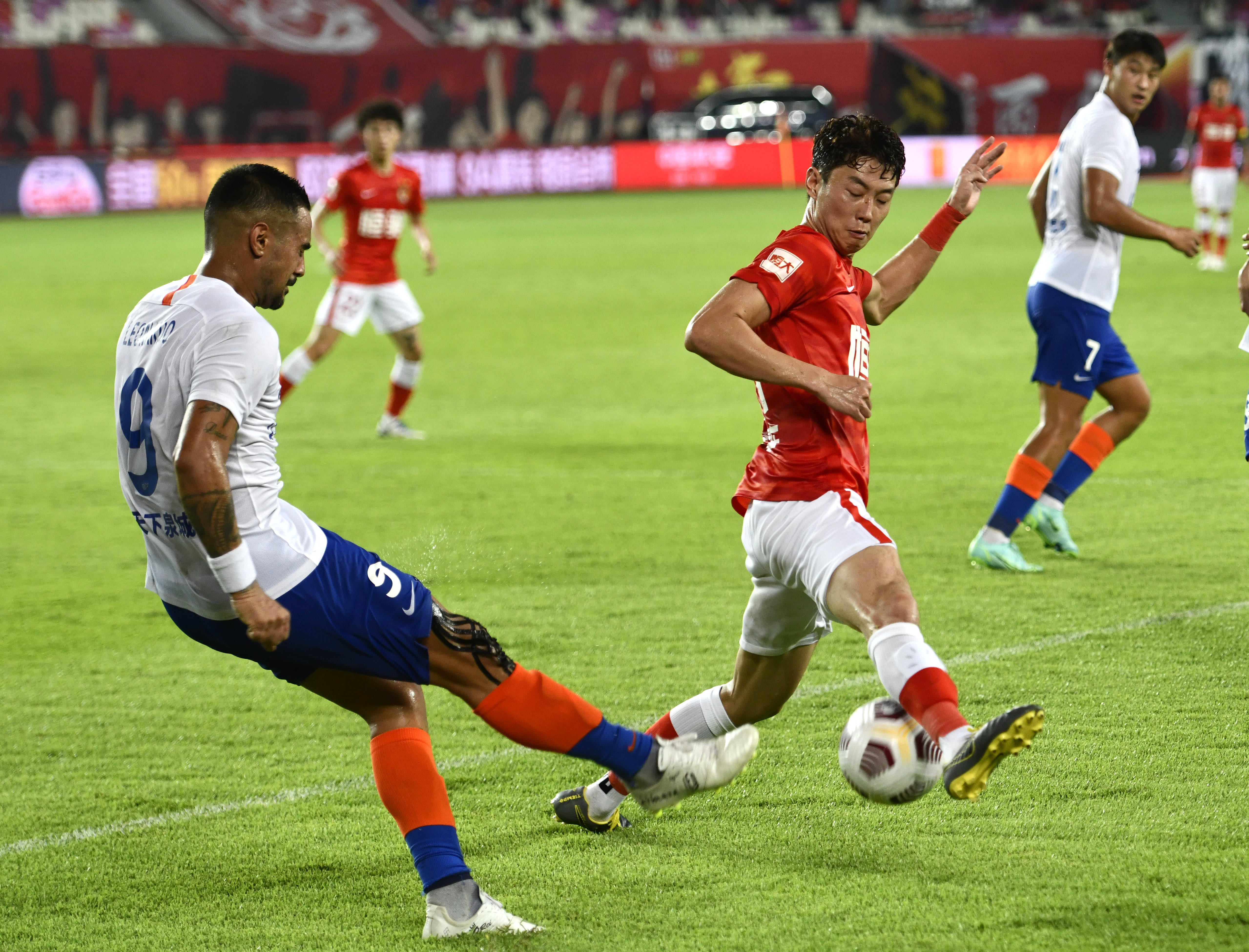 马卡：皇马患有“姆巴佩依赖症”，进攻模式重复且单一