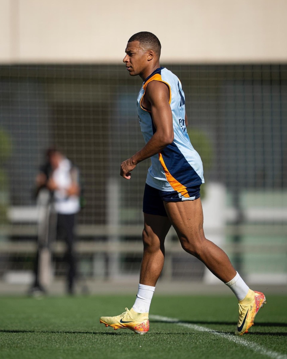 talkSPORT：曼联更衣室内部感觉B费将离队（talkSPORT：曼联队内普遍认为B费将离队）