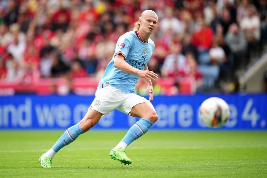 拜仁和曼联有意引进布莱顿中场巴莱巴